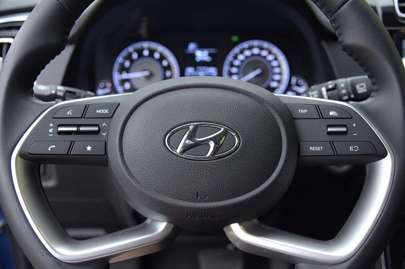 Nội thất Hyundai Creta với màn hình hiển thị đa thông tin