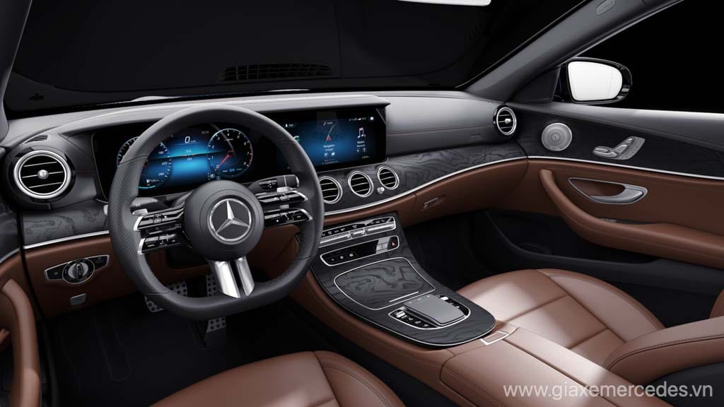 Nội thất Mercedes E300 AMG màu Nâu sang trọng