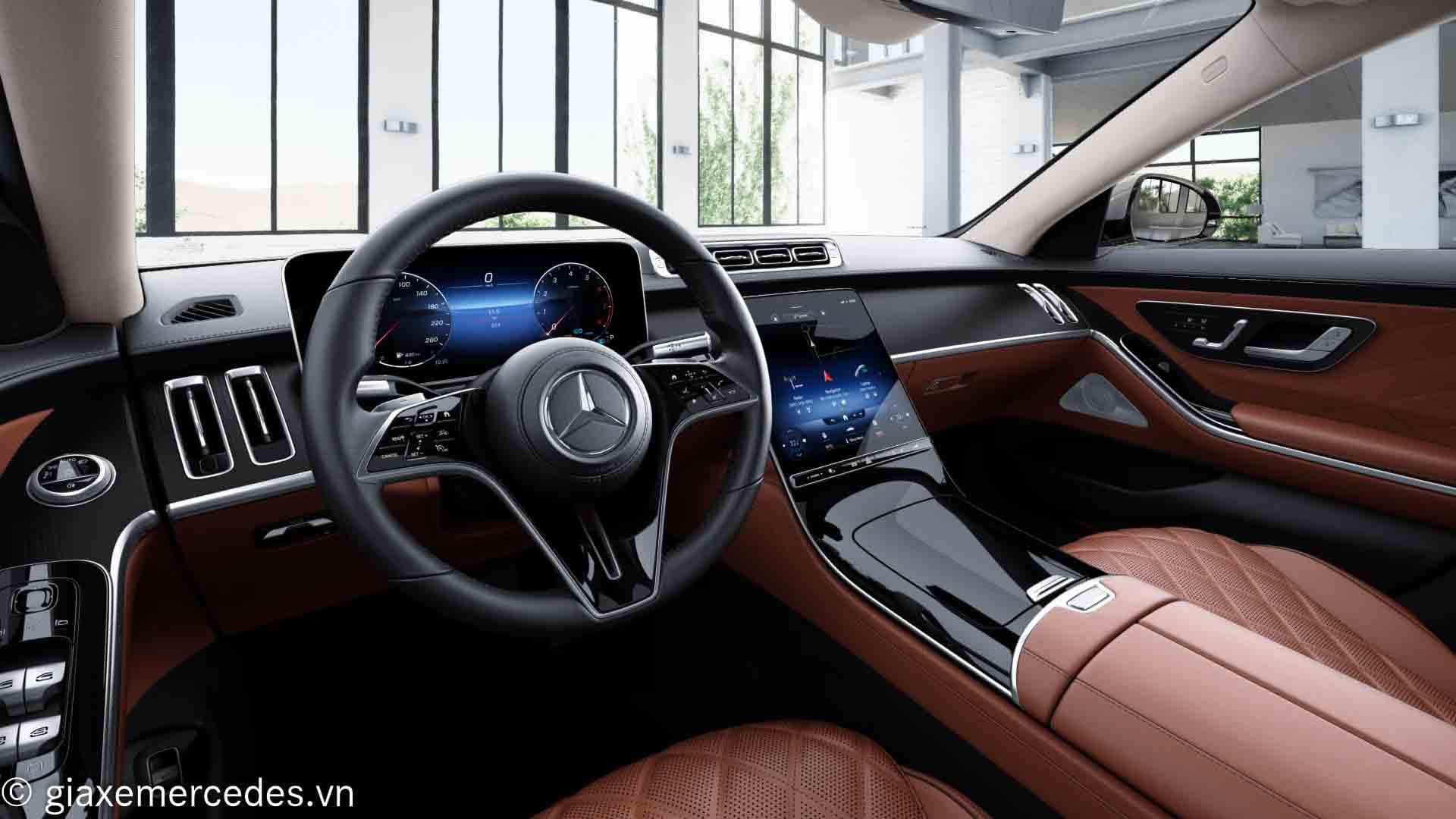Nội thất Mercedes S450 Luxury với ghế da màu nâu cao cấp