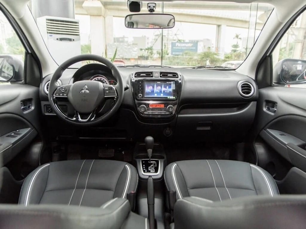 Nội thất rộng rãi của Mitsubishi Attrage, tối ưu cho gia đình và giá lăn bánh cạnh tranh