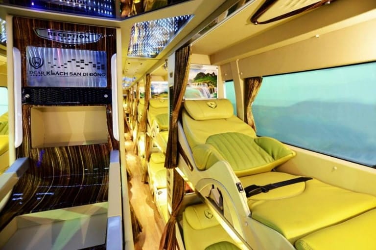 Nội thất sang trọng của Sơn Lâm Limousine tuyến Điện Biên Mỹ Đình