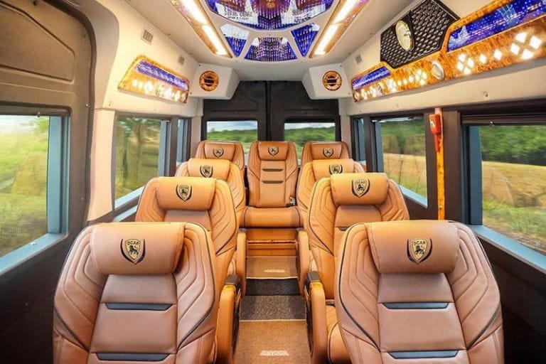 Nội thất sang trọng của xe limousine Thành Trung trên tuyến Hải Phòng Thanh Hóa