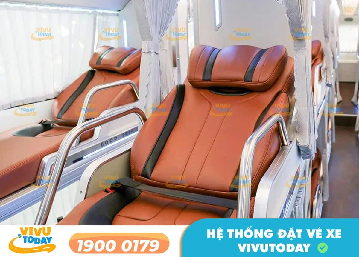 Nội thất tiện nghi của xe Limousine Tuấn Hưng 34 chỗ phục vụ tại trạm xe Tuấn Hưng Sài Gòn
