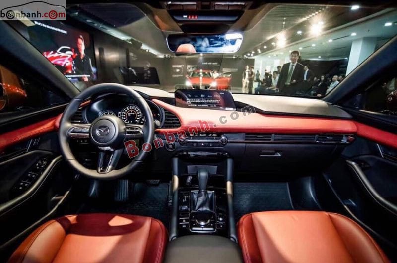 Nội thất và các tính năng tiện nghi trên Mazda 3 Sport Hatchback