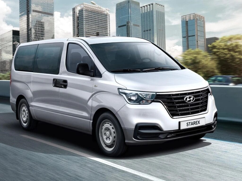 Nội thất xe 9 chỗ Hyundai Starex với tiện nghi hiện đại