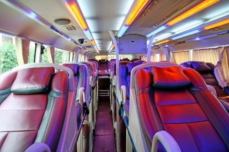 Nội thất xe giường nằm cao cấp của nhà xe Quân Nam