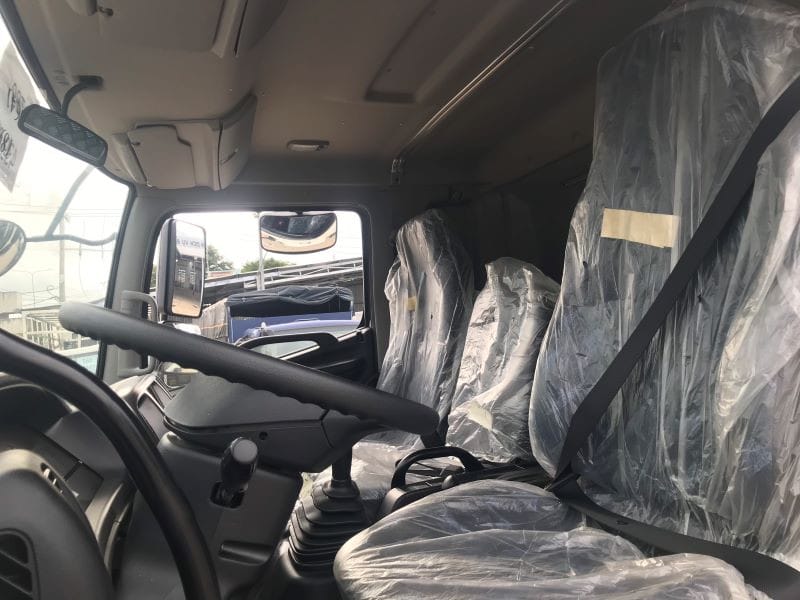 Nội thất xe tải Hino được nâng cấp tiện nghi
