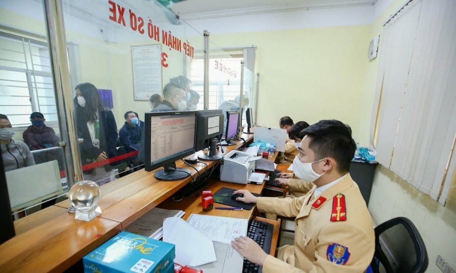 Nộp hồ sơ cấp lại cavet xe máy bị mất