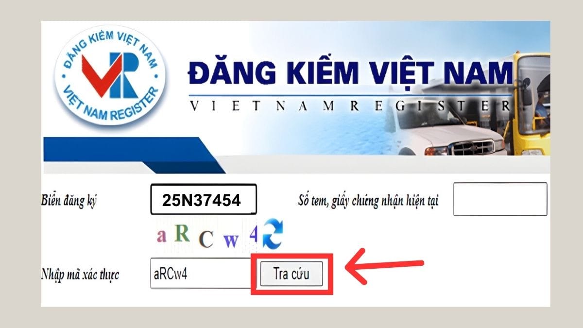 Nút tra cứu thông tin biển số xe trực tuyến sau khi nhập dữ liệu