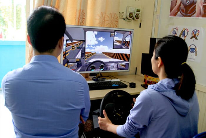 Phần mềm mô phỏng lái xe B2 có những tính năng gì nổi bật