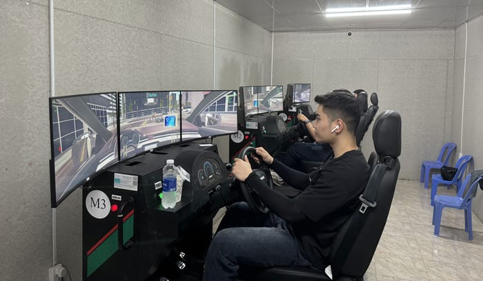 Phần mềm mô phỏng lái xe B2 có ưu nhược điểm gì?