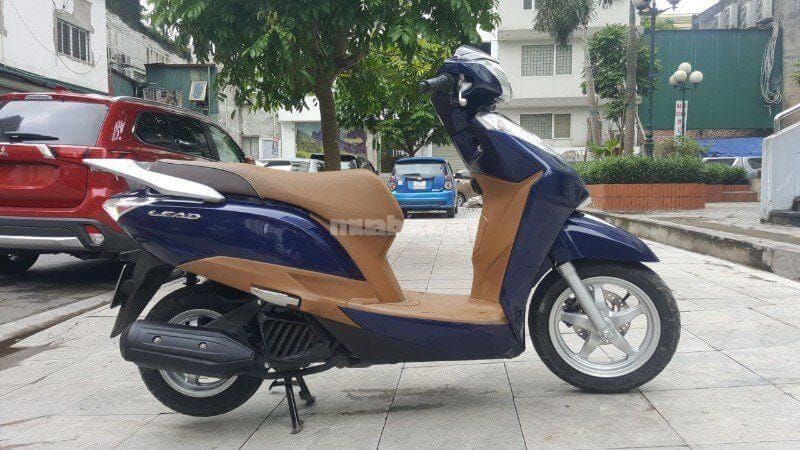 Phiên bản Honda Lead 2015 nổi bật với logo 3D và hệ thống đèn LED hiện đại