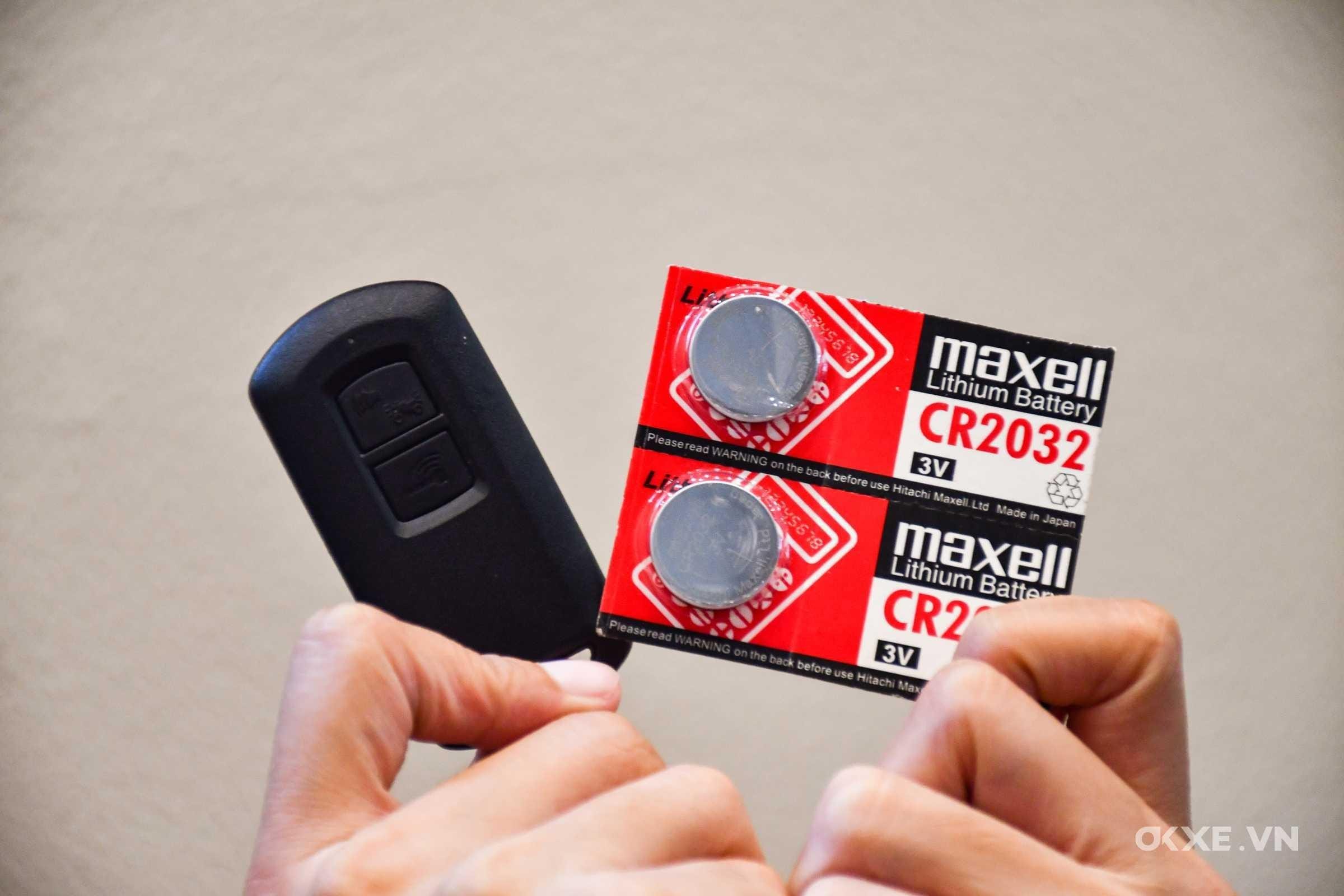 Pin cúc áo CR2032 phổ biến cho smartkey Honda, Yamaha
