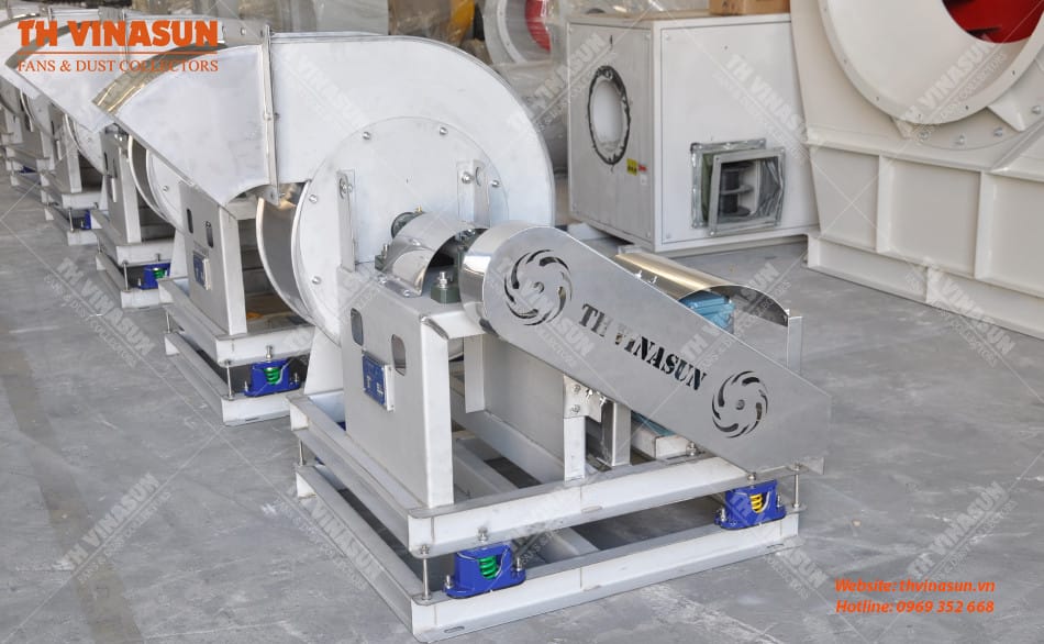 Quạt xe tải hoạt động ổn định