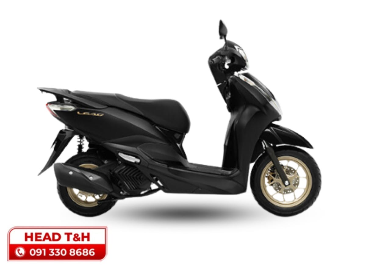 Sàn để chân rộng rãi của Honda Lead 125