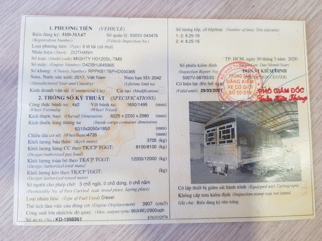 Sổ đăng kiểm của xe tải cũ, tài liệu quan trọng khi mua bán xe tại Tây Ninh.