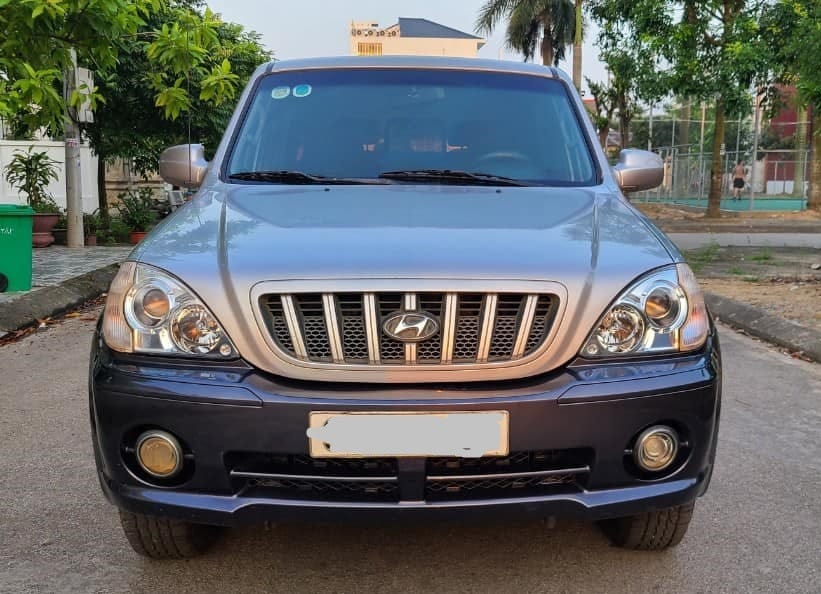 SUV Hyundai Terracan 2003 cũ máy dầu giá dưới 100 triệu