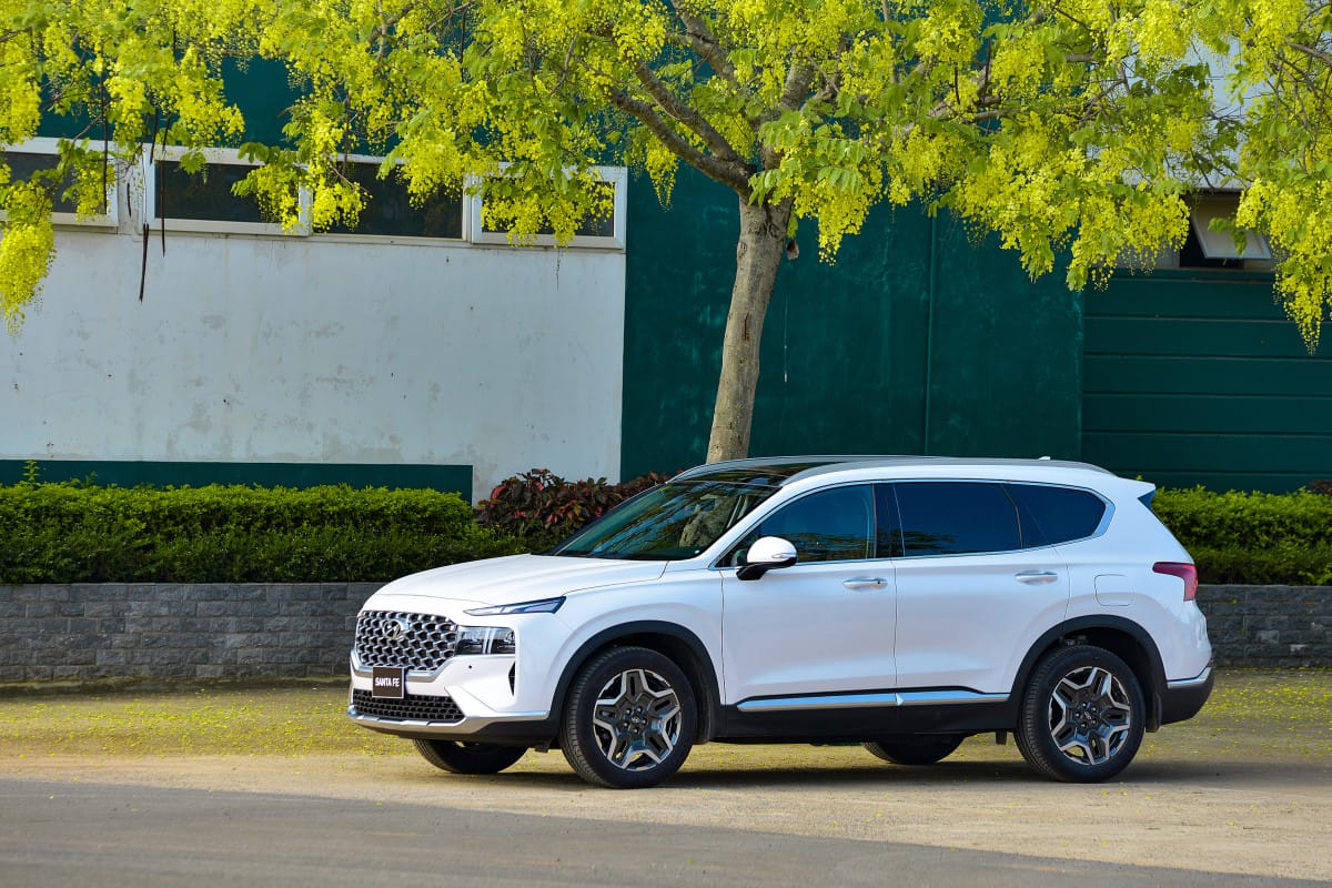 Thân xe Hyundai Santa Fe 2023