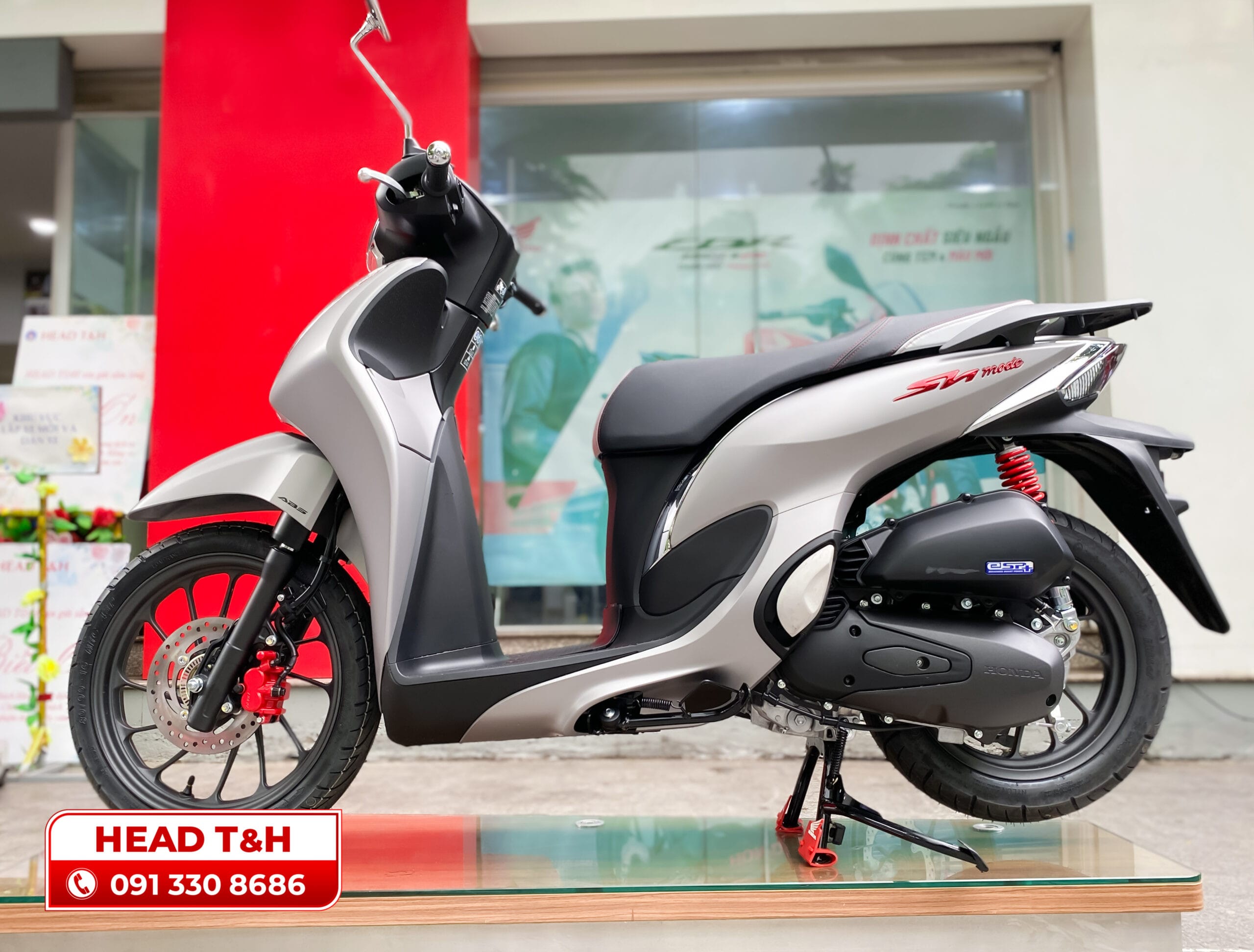 Thân xe SH Mode 125 với thiết kế chữ S thanh lịch