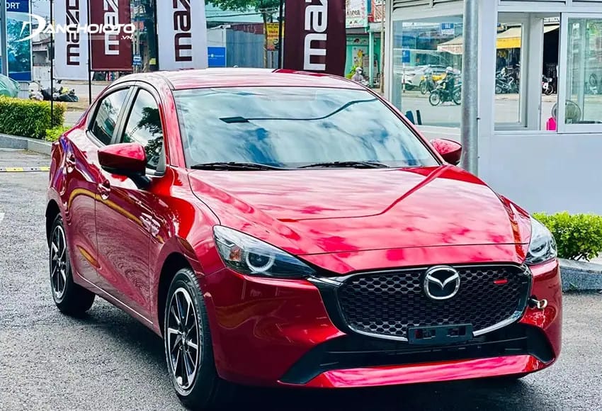 Thiết kế đầu xe Mazda 2 theo ngôn ngữ KODO tinh tế