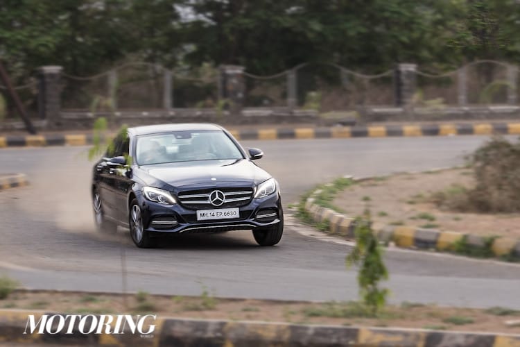 Thiết kế đuôi xe Mercedes-Benz C-Class với đèn hậu LED nổi bật