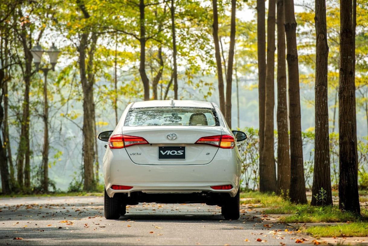 Thiết kế đuôi xe Vios liên quan đến khoảng sáng gầm và khả năng vận hành