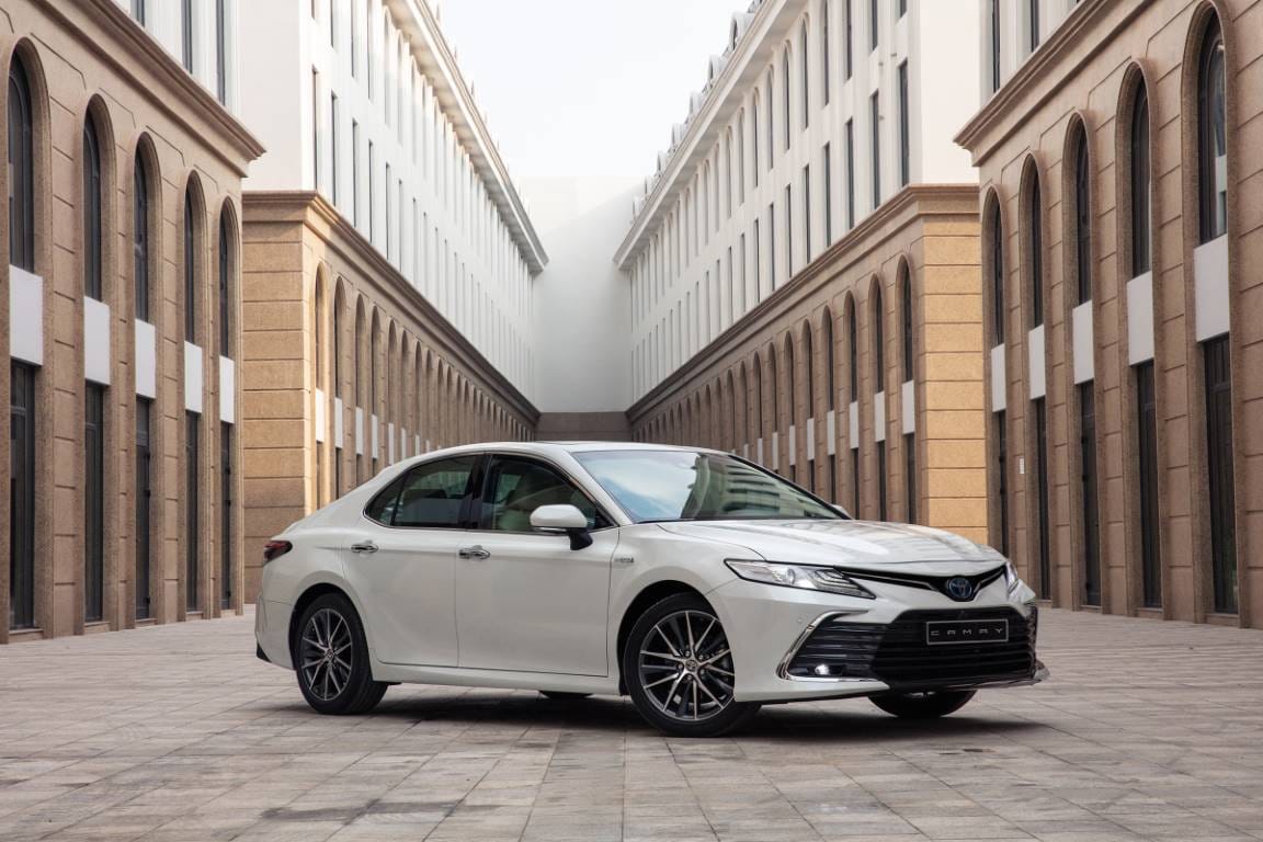 Thiết kế lịch lãm của Toyota Camry - dòng sedan cao cấp