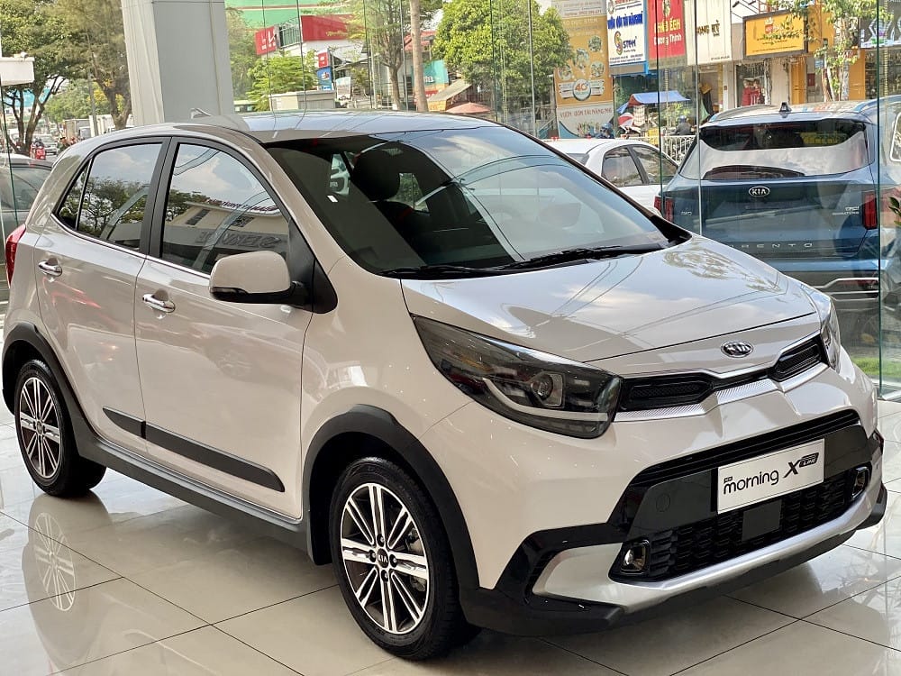 Thiết kế phần đầu xe Kia Morning 4 chỗ với lưới tản nhiệt đặc trưng