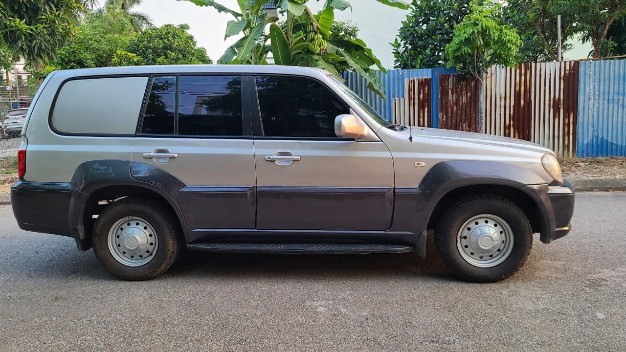 Thiết kế thân xe Hyundai Terracan cũ khung tải truyền thống