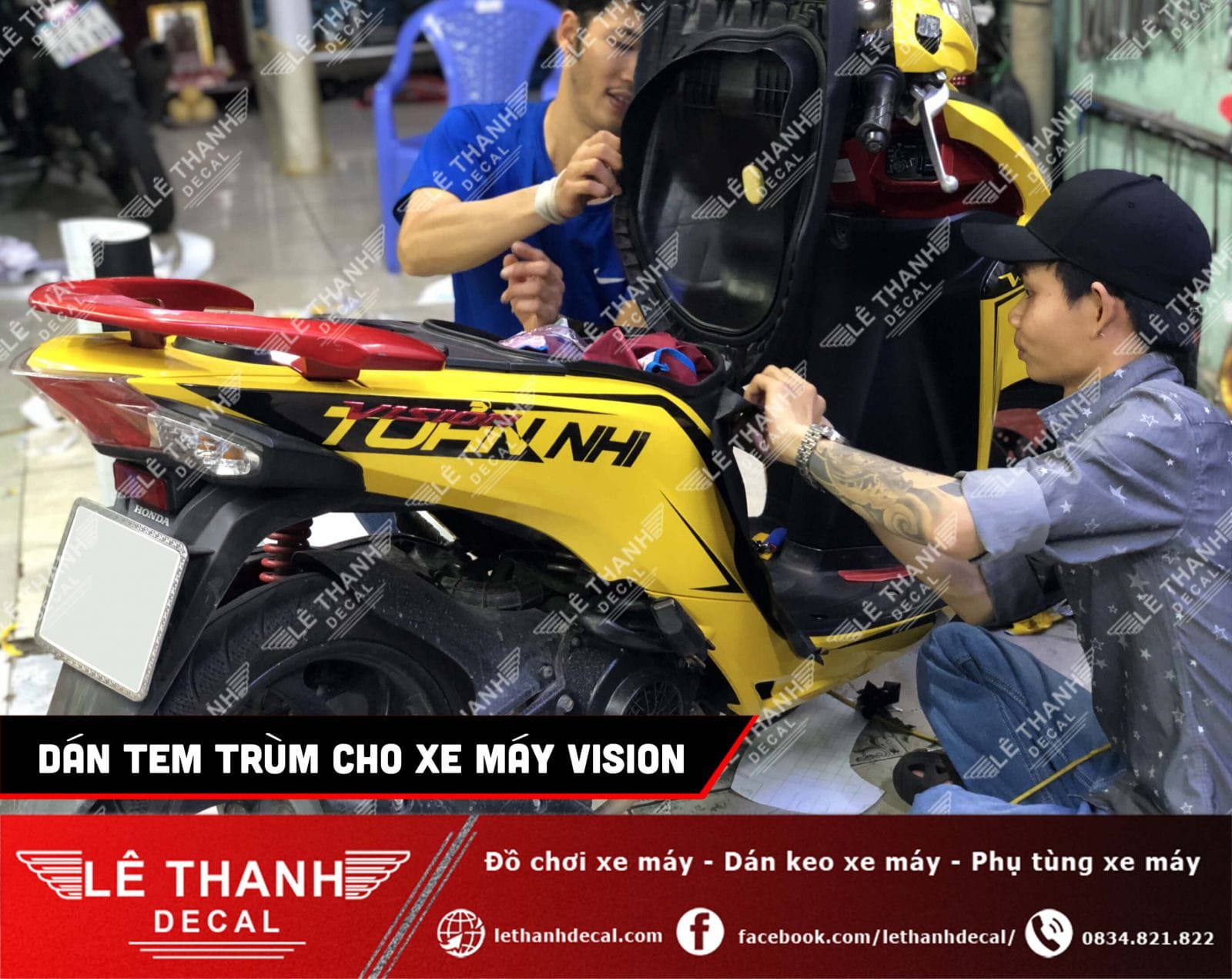Thợ dán đổi màu xe máy có kinh nghiệm