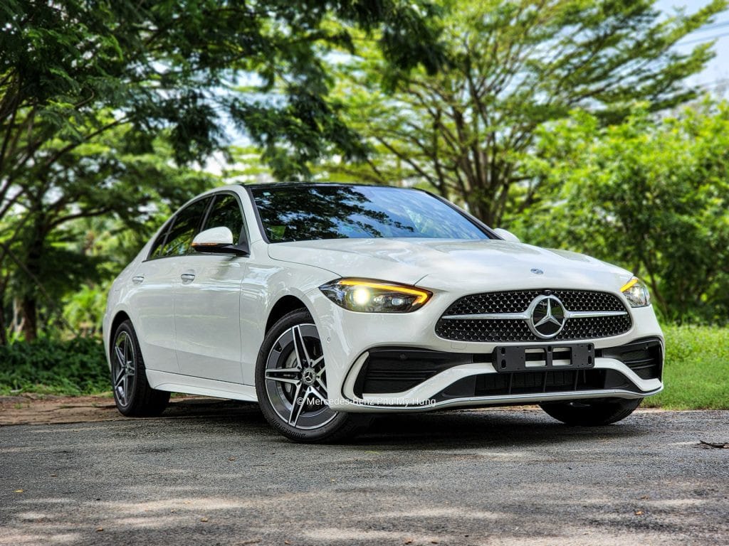 Thủ tục trả góp Mercedes C300 AMG, mua C300 giá bao nhiêu