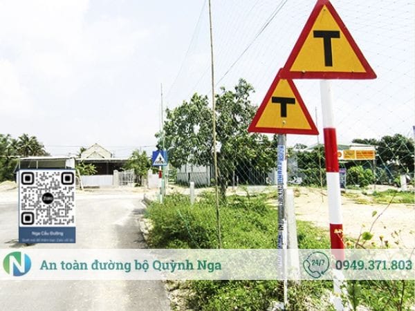 Thực tế biển báo đường giao nhau cùng cấp W.205d trên đường phố
