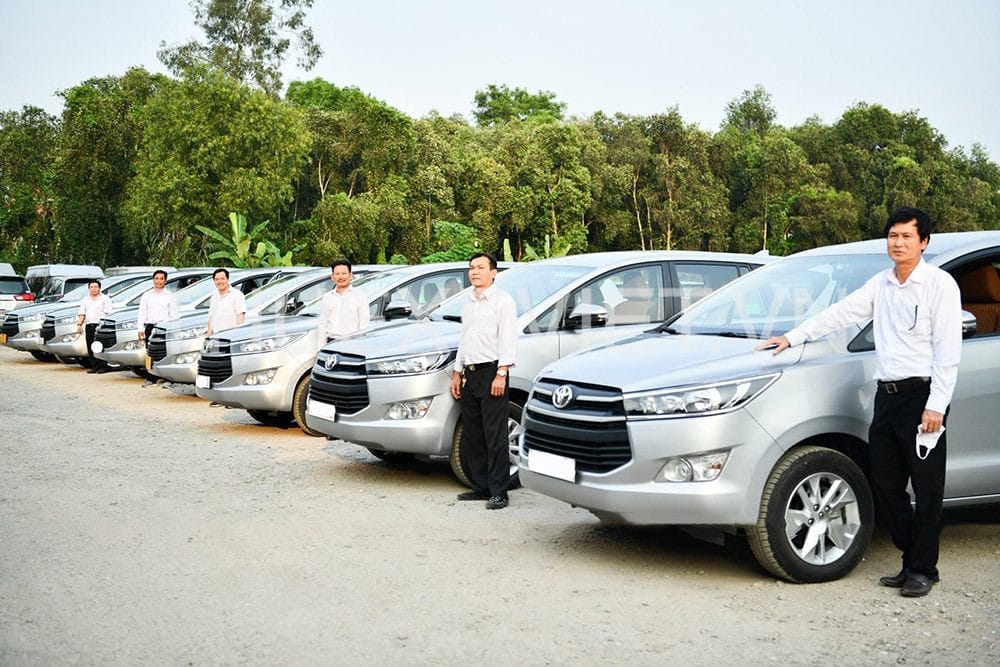 Thuê xe 7 chỗ có người lái