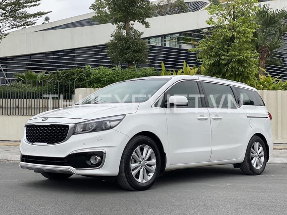 Thuê xe Sedona tự lái TPHCM