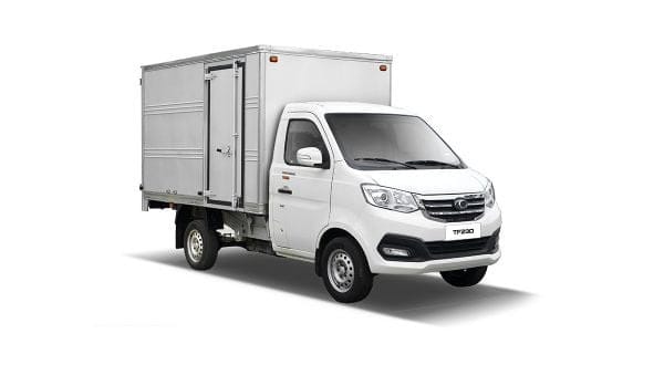 Thùng kín chắc chắn của xe tải Thaco Frontier TF230