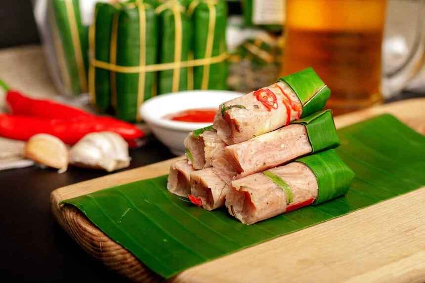 Thưởng thức đặc sản nem chua Thanh Hóa
