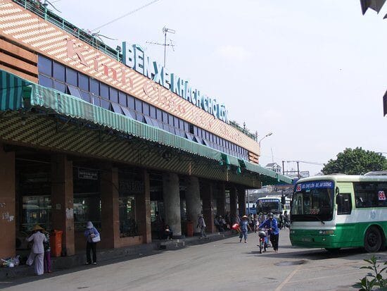 Toàn cảnh Bến xe Chợ Lớn