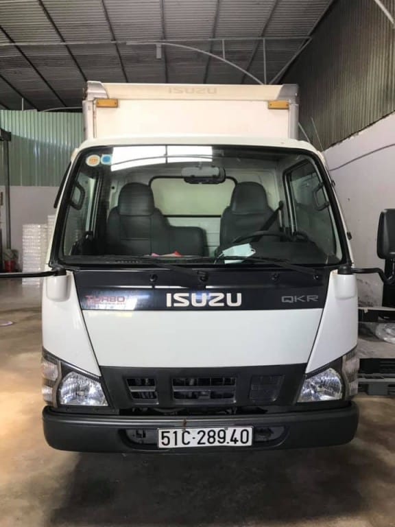Toàn cảnh xe tải Isuzu 1.9t cũ đời 2013