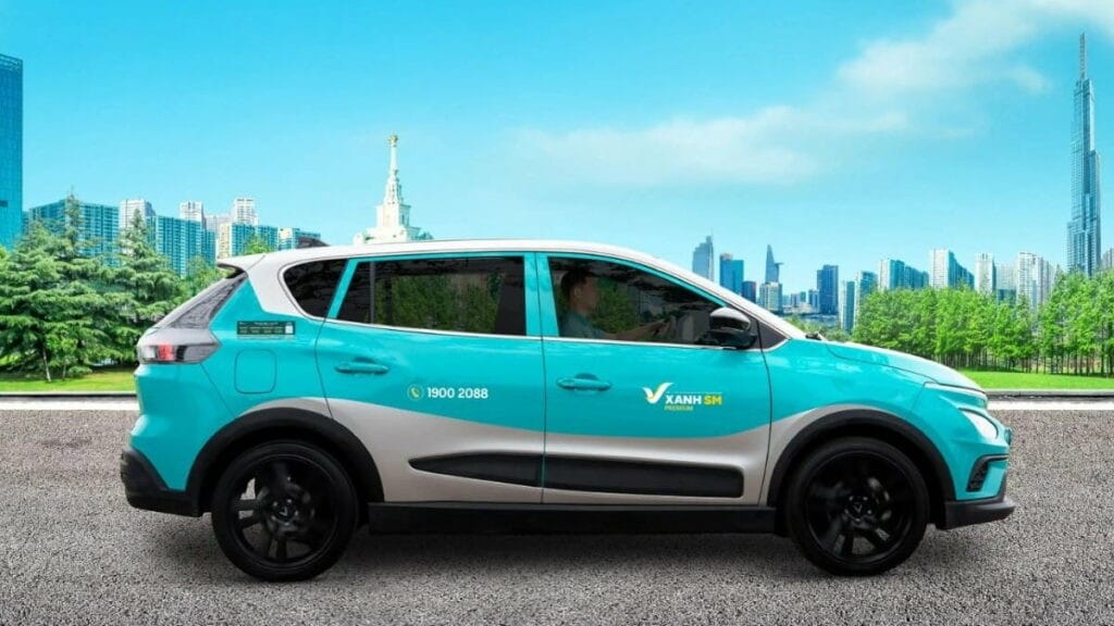 Tổng đài Taxi Xanh VinFast 1900 2088 sẵn sàng phục vụ