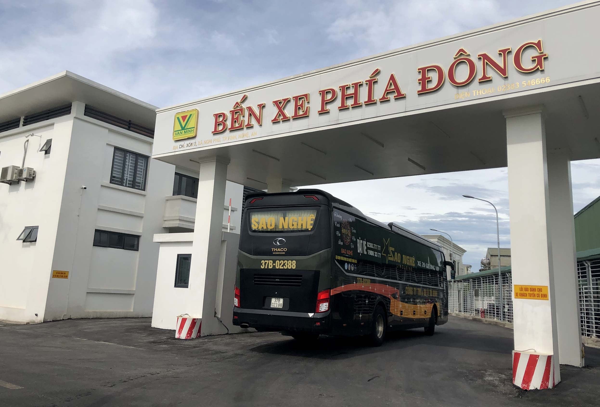 Tổng quan Bến xe phía Đông TP. Vinh hiện đại, đáp ứng 574 chuyến xe mỗi ngày