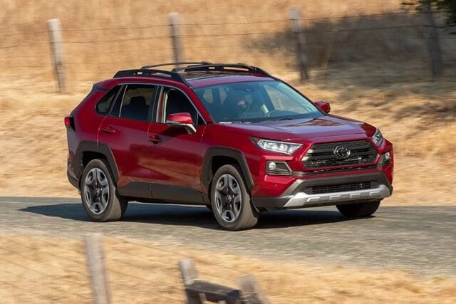 Tổng quan mẫu SUV Toyota RAV4, liệu có phiên bản 7 chỗ