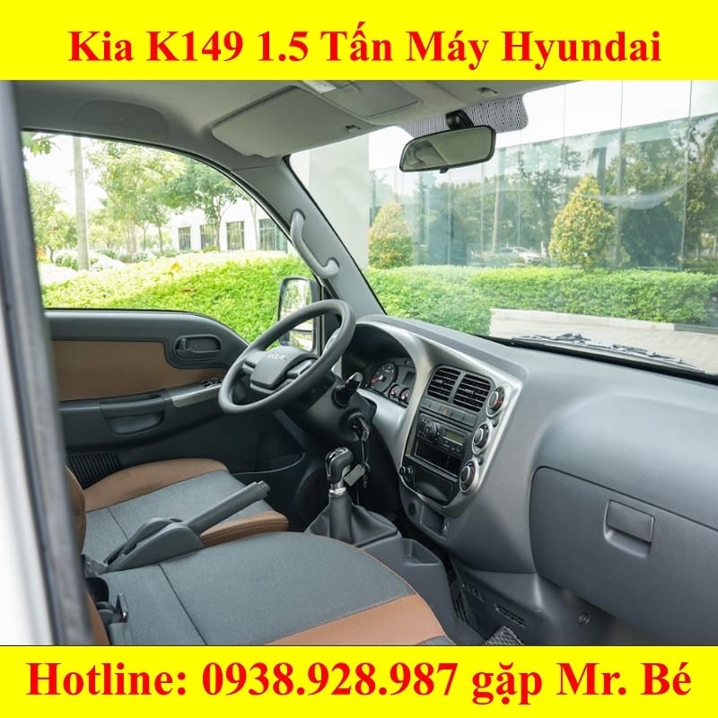 Tổng quan phần đuôi xe tải Kia K149 1.5 tấn với thiết kế thùng kín.