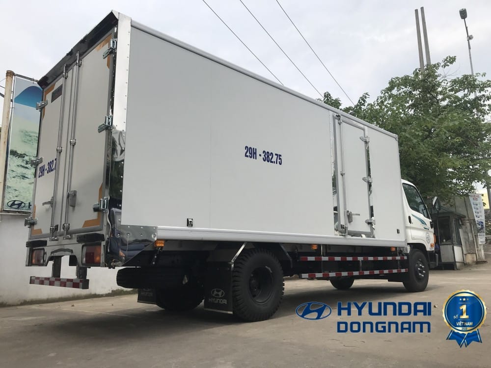 Tổng quan xe tải đông lạnh Hyundai từ bên hông