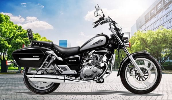 Tổng thể chiếc Suzuki GZ150-A cũ màu đen với thiết kế cruiser mạnh mẽ