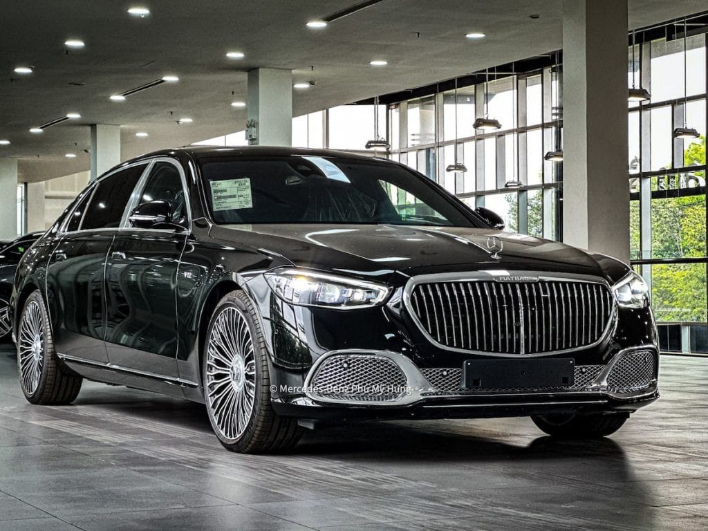 Tổng thể Mercedes-Maybach S680 4Matic màu trắng, tôn vinh đẳng cấp xe sang