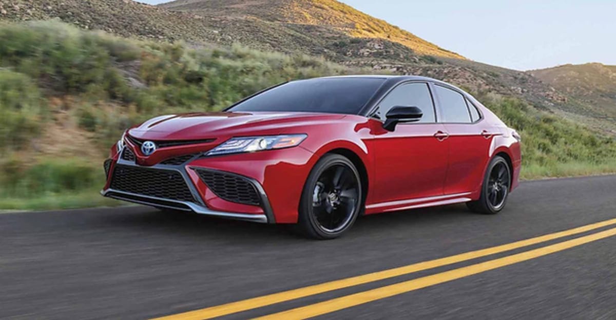 Toyota Camry - Biểu tượng của dòng xe sedan hạng D