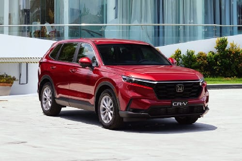 Toyota Fortuner trong thành phố, biểu tượng cho chi phí lăn bánh Fortuner