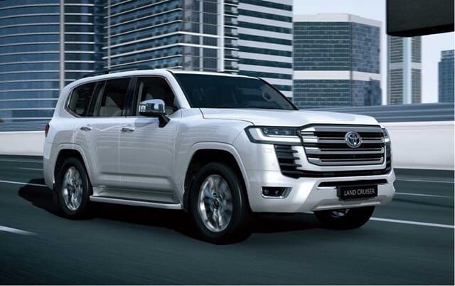 Toyota Land Cruiser 2022 giá bao nhiêu