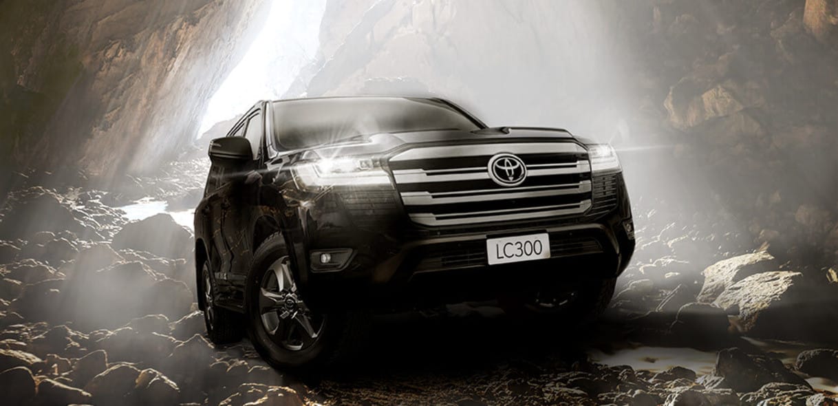 Toyota Land Cruiser hầm hố và uy lực trên mọi địa hình