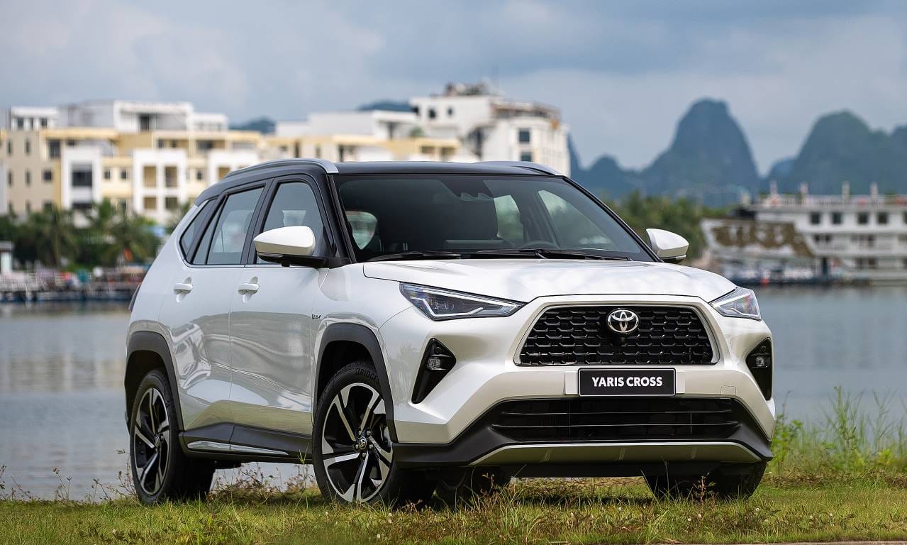 Toyota Yaris Cross 2024 - mẫu SUV đô thị mới 4 chỗ của Toyota